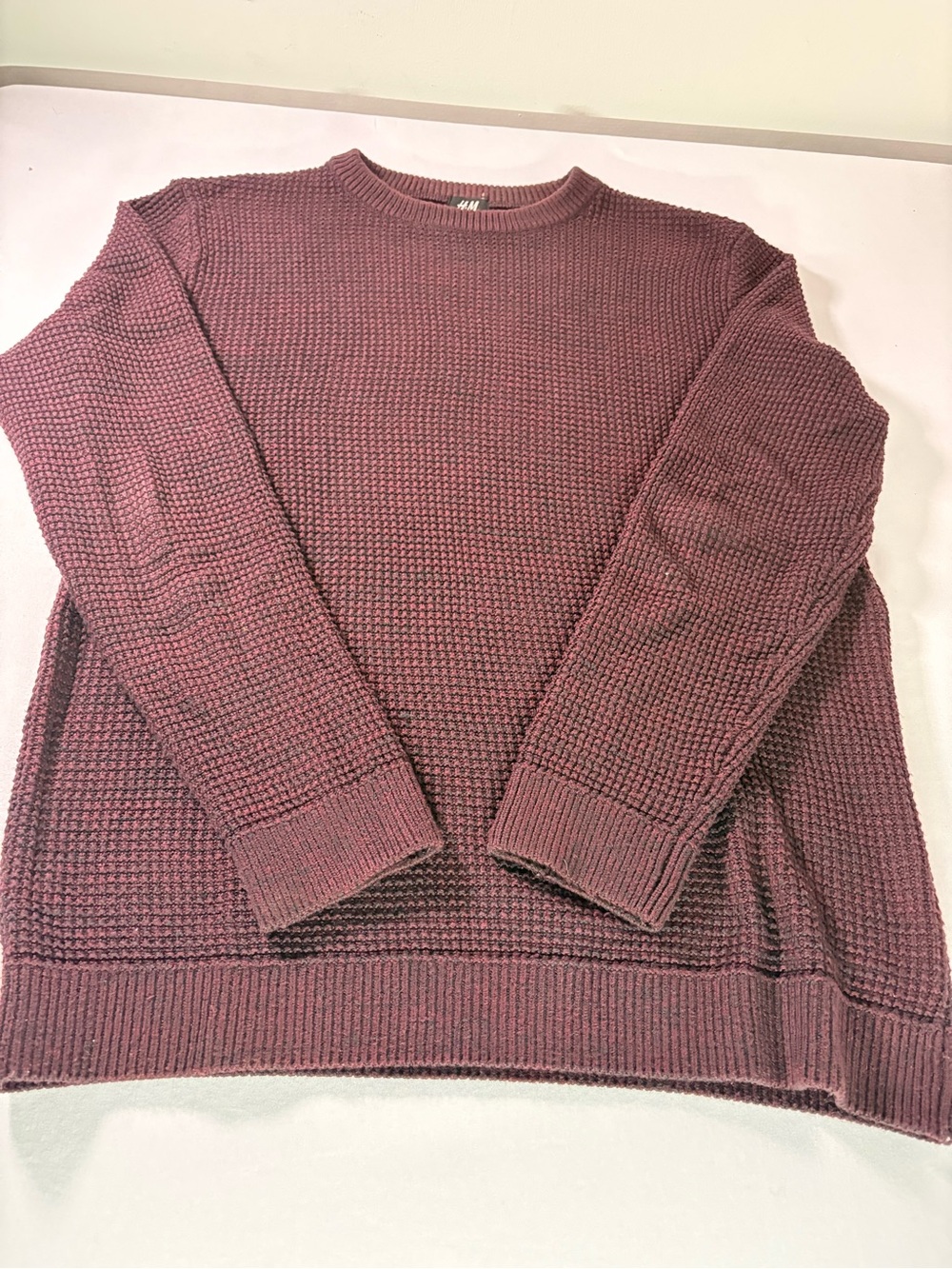 H&M Men's Textured Crewneck Sweater - Burgundy